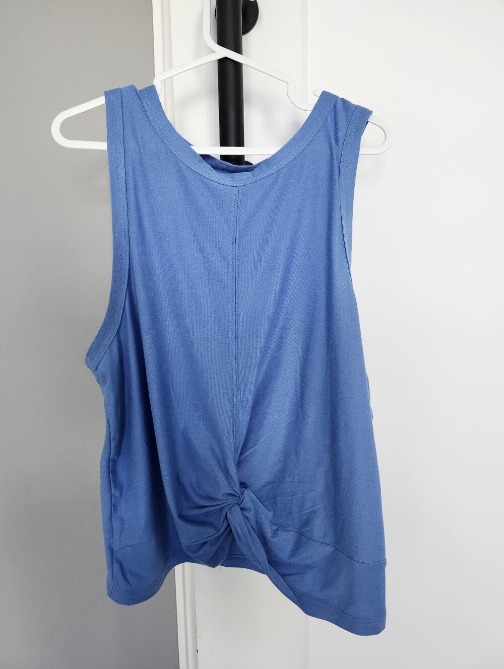 🍓Summer tank Tie Front Top Gorgeous Blue